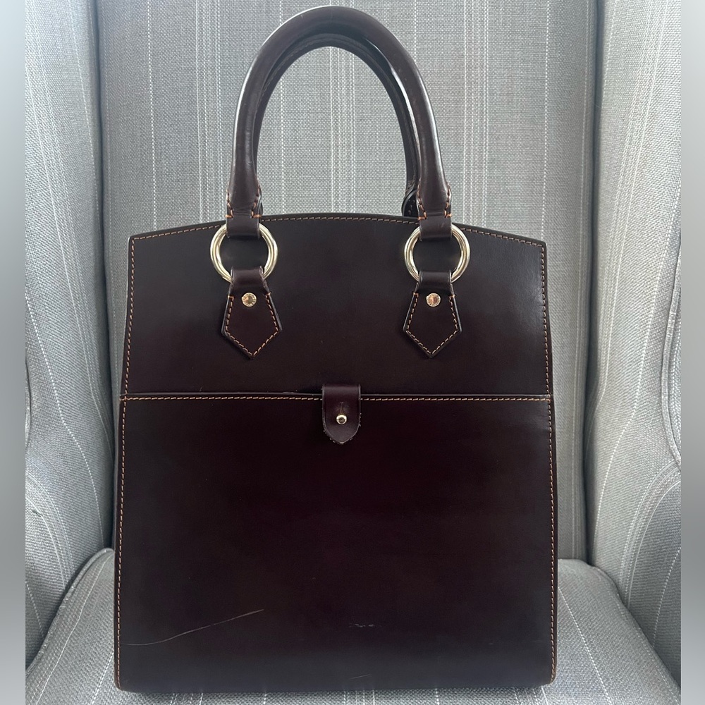 ALTO Dooney & Bourke (made in Italy) Tall Florentine Leather Tote